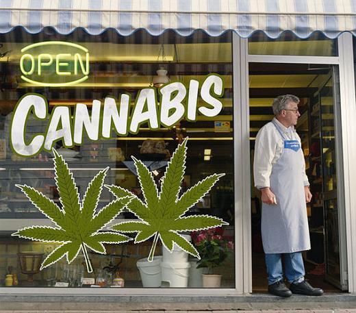 cannabis boutique depenalisation
